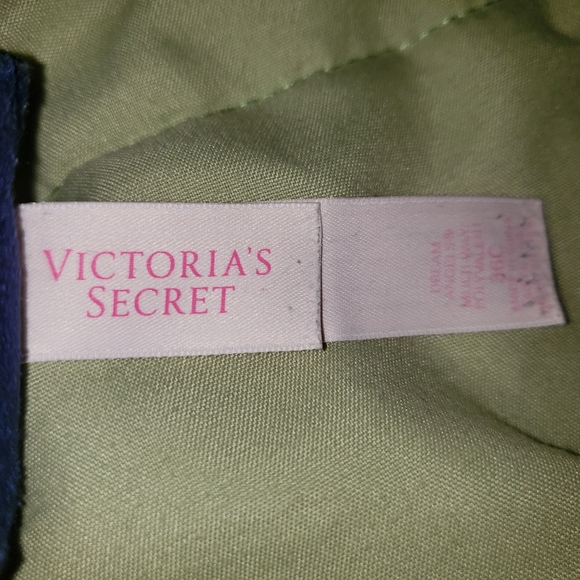 Victoria Secret Bra - Picture 5 of 6